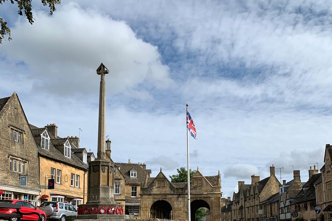 Private Full Day Excursion to the Cotswolds in a London Black Cab - Stow and Bourton-on-the-Water