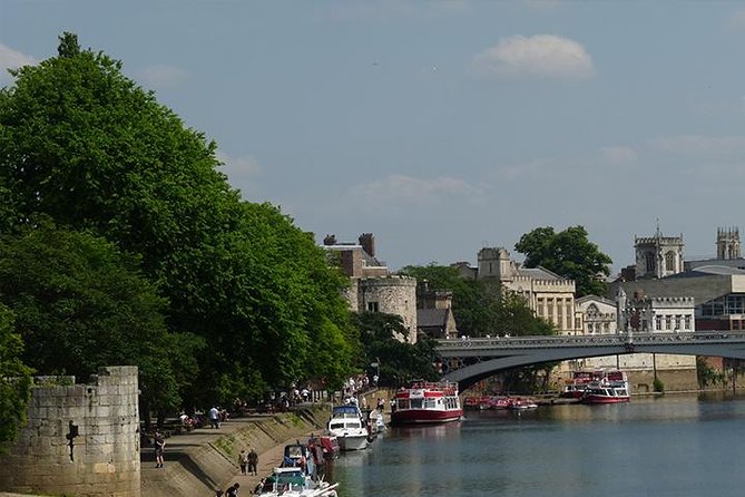 Private Ghost Tour of York - Why John Makes the Difference