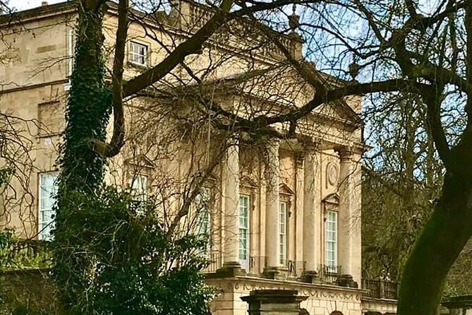 Private Guided Tour of Jane Austen's Bath - Queen Square and The Circus: architecture with Austen family connections