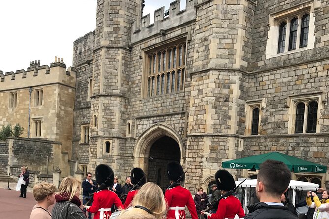 Private Guided Tour of Windsor Castle PLUS and History - What this private day actually gives you