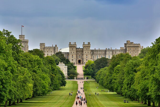 Private Half-Day Tour of Windsor Castle - Inside Windsor Castle, three hours of royal sights