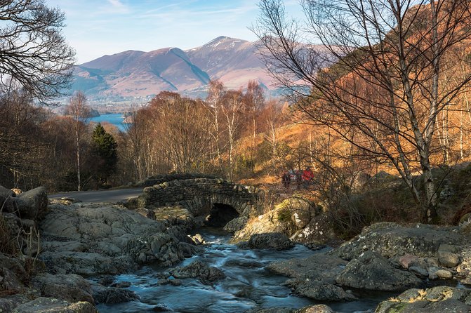 Private Lake District Tour: Ten Lakes Spectacular - Derwentwater and the first lake views