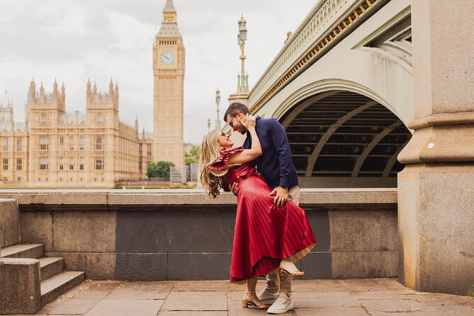 Private Landmark Photoshoot - Big Ben: The Classic London Portrait