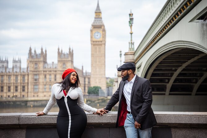 Private landmarks photoshoot for families and couples - Buckingham Palace and the VIP upgrade