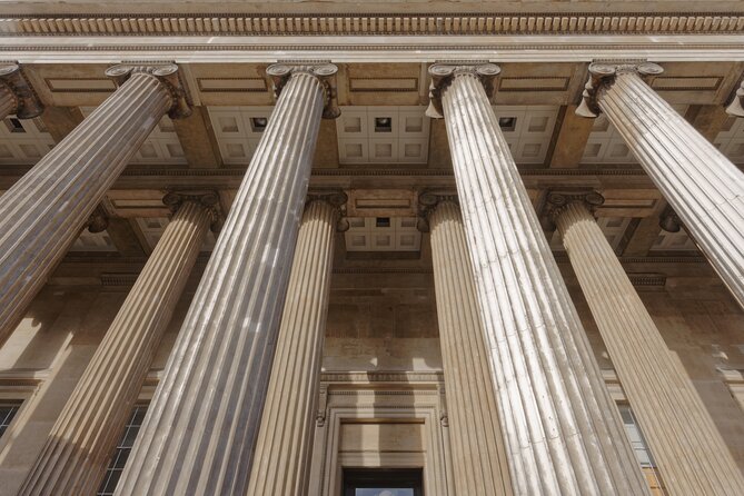 Private London British Museum Tour for Kids and Families - Games, quizzes, and stories that keep children moving