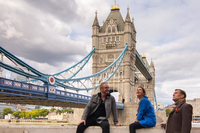 Private London Day Tour with a Local: Custom Highlights & Gems - Borough Market for food and atmosphere