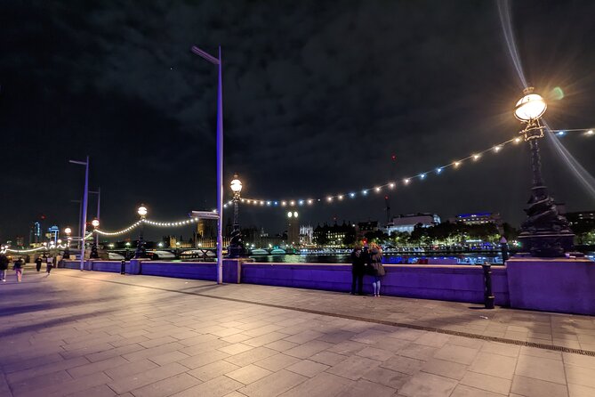 Private London Evening Tour by Car - Shakespeare’s Globe connects you with London’s theater past