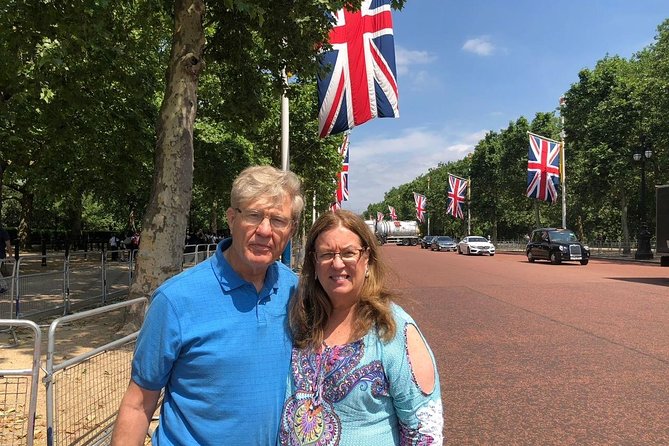 Private London Highlights Tour in a Black Cab: 2, 4, or 6 Hours - The River Thames and London Eye views