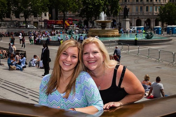 Private London Photo Shoot Tour with a Professional Photographer - Trafalgar Square Starts the Session with Room to Experiment