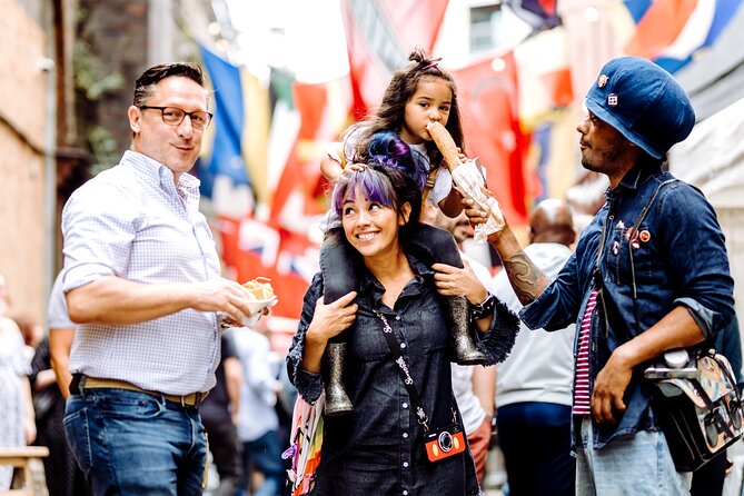 Private London Tour with a Local: Custom Highlights & Hidden Gems - A riverside pause for food and local life