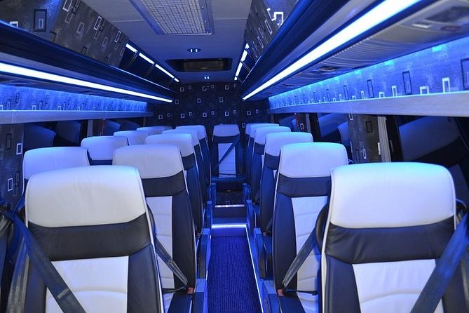 Private Minibus Arrival Transfer: Gatwick to Central London Airport - From Gatwick arrivals to the minibus pickup