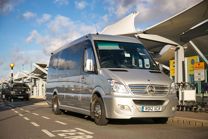 Private Minibus Transfer: Luton Airport to Central London - Why a private ride can beat the train