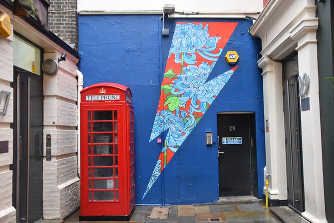 Private Rock 'n' Roll Music Tour of Central London - The Sex Pistols and the final walk to Denmark Street