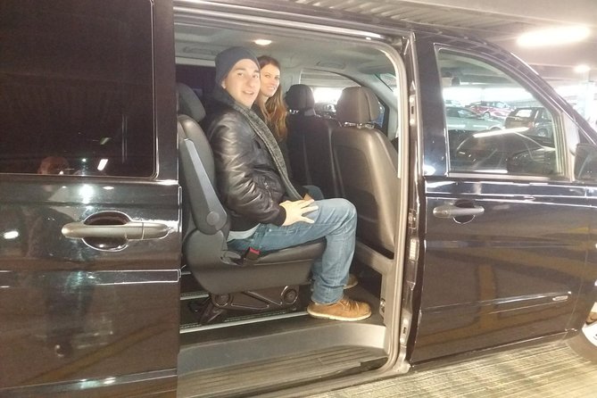 Private Round Trip Transfer between London Airports and Hotel - The ride into London and what you can expect