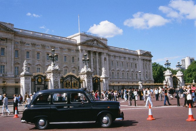 Private Tour: Black Taxi Tour of London - Why a black cab works so well in London