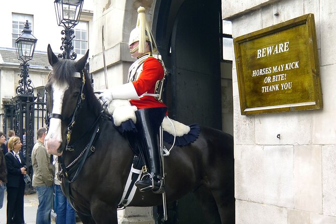 Private Tour: Black Taxi Tour of London - Horse Guards Parade and Westminster Abbey