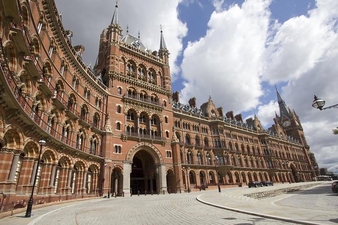 Private Tour: Downton Abbey London Locations by Taxi - Who should book this private taxi tour?