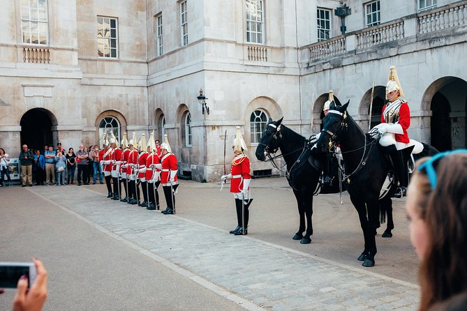Private Tour, Entry to Westminster Abbey and London Highlights - Is $345.61 per person a fair price?