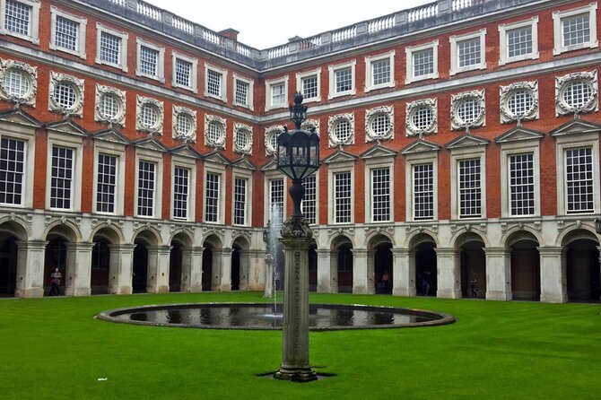 Private Tour: Hampton Court Palace Day Trip from London - Sorting out the London walking tour description