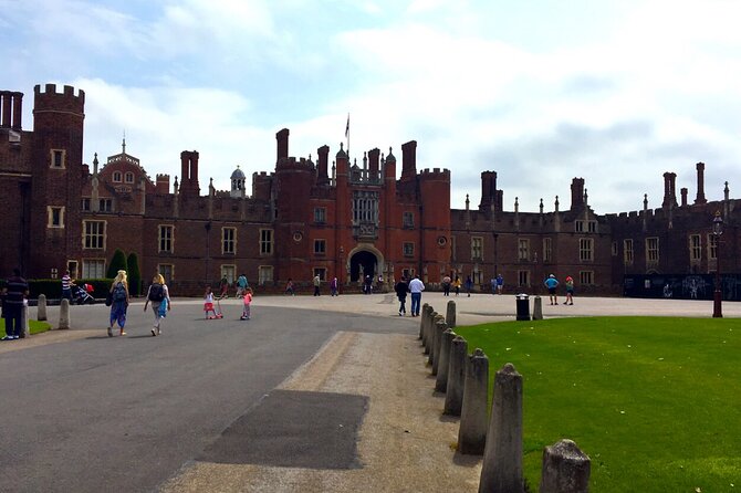 Private Tour: Hampton Court Palace Day Trip from London - What the tour does not include