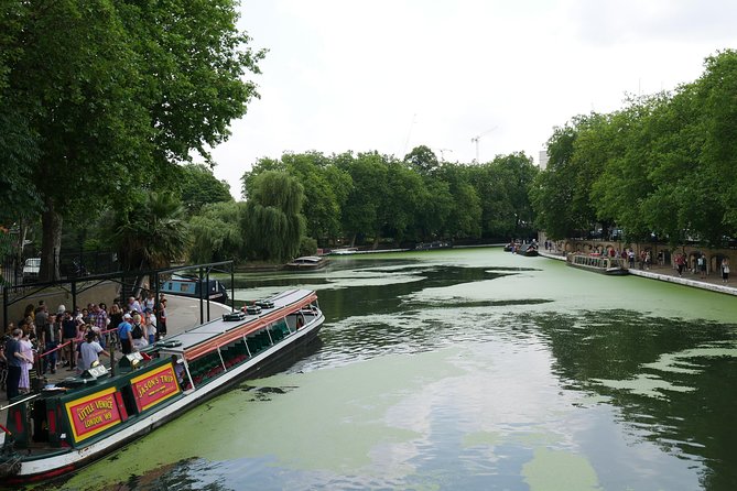 Private Tour: Paddington Taxi Tour of Filming Locations - Paddington Station and the bronze bear