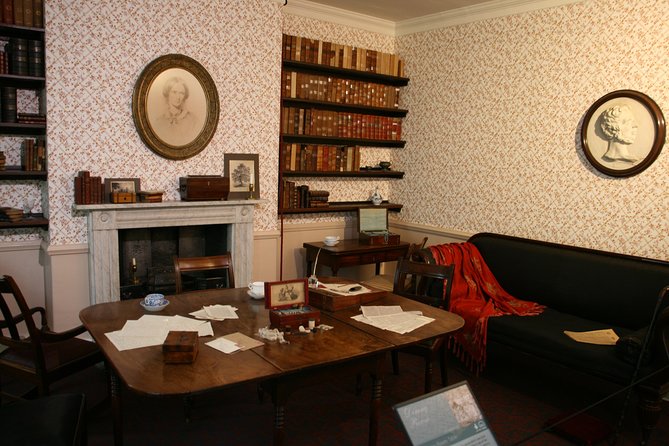 Private Tour: The Brontes: Full Day All-Inclusive Tour with an Expert Guide - Clapham And The Yorkshire Dales