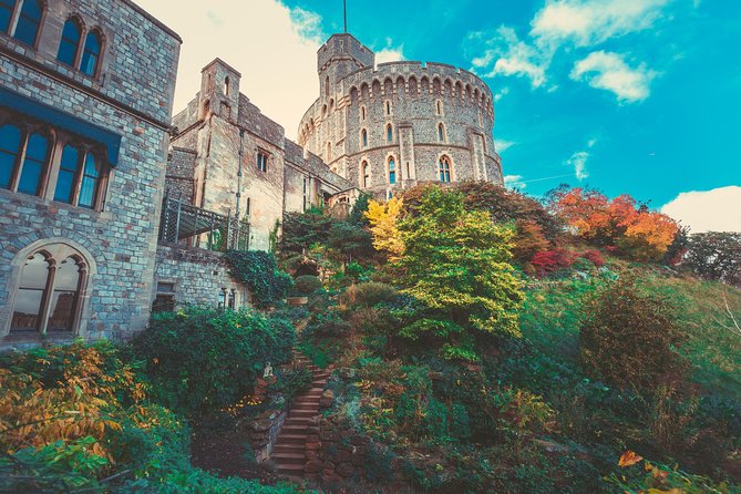 Private Tour to Stonehenge and Windsor Castle - Windsor Castle and the royal center of the day