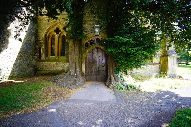 Private Tour to Stratford-Upon-Avon and The Cotswolds - Who should book this experience?