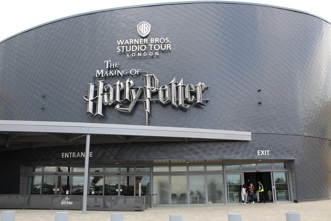 Private Transfer: Central London to Harry Potter Warner Bros Studio in Leavesden - Booking the return after a long studio visit