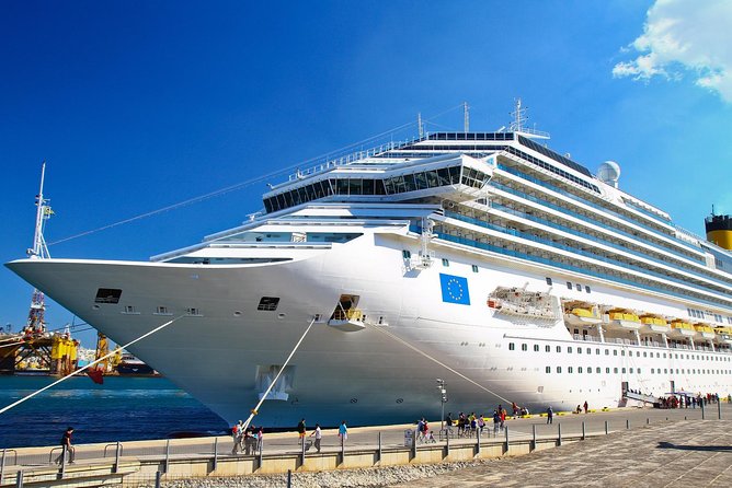 Private Transfer from London to Southampton cruise port - The two-hour road journey through England