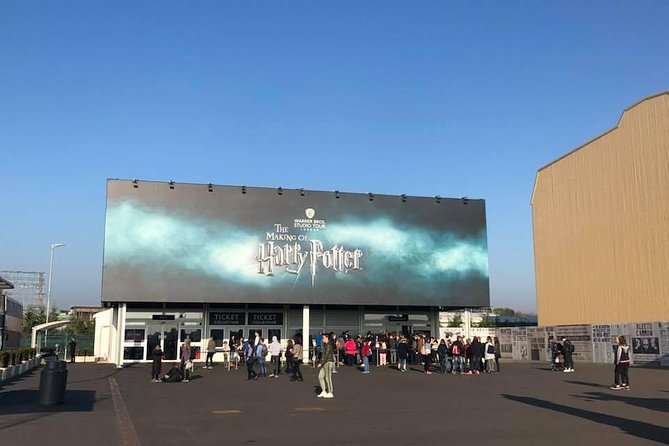 Private Transfers between London & Harry Potter Warner Studio - Arriving at the studio with the important ticket warning