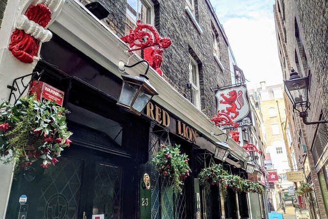 Private Walking Tour: Historic and Hidden Pubs of London - Five reasons this London pub walk is different