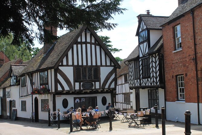 Private Walking Tour in Warwick - Starting at Warwick Visitor Centre