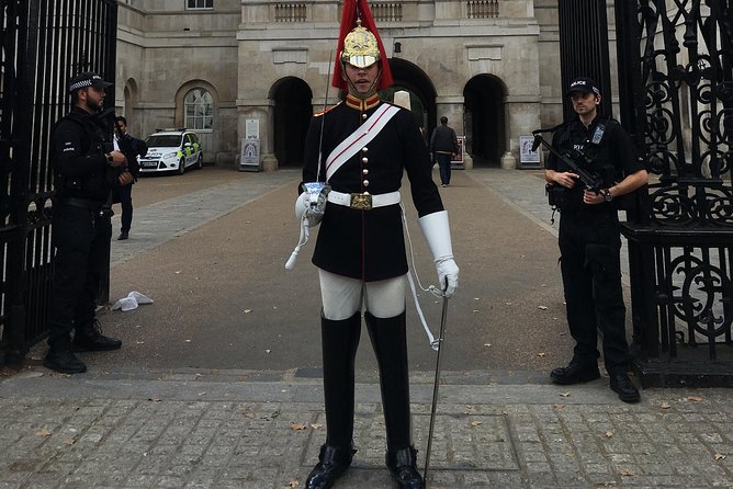 Private Walking Tour of Royal London with Changing of the Guard - From Covent Garden to Trafalgar Square
