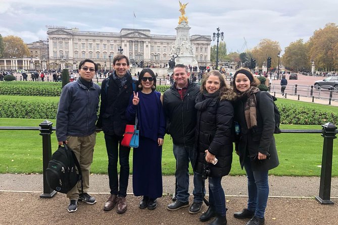 Private Walking Tour of Royal London with Changing of the Guard - Buckingham Palace and St. James’s Palace