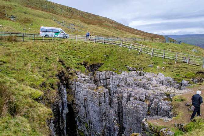 Private Yorkshire Dales from Windermere in a 16 seater Mercedes - Reeth, Dent, Sedbergh, and the village stops