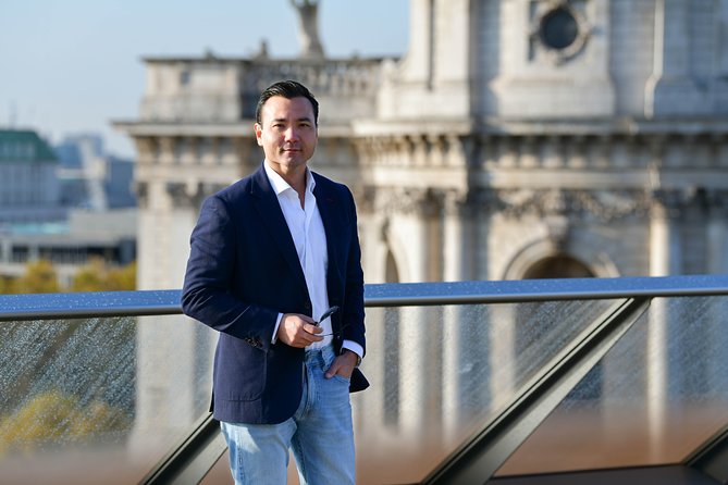 Professional Private Photoshoot in London - City of London and Tower Bridge