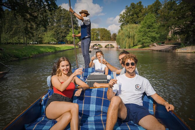 Punting Tour in Cambridge - The guide can make or break the ride