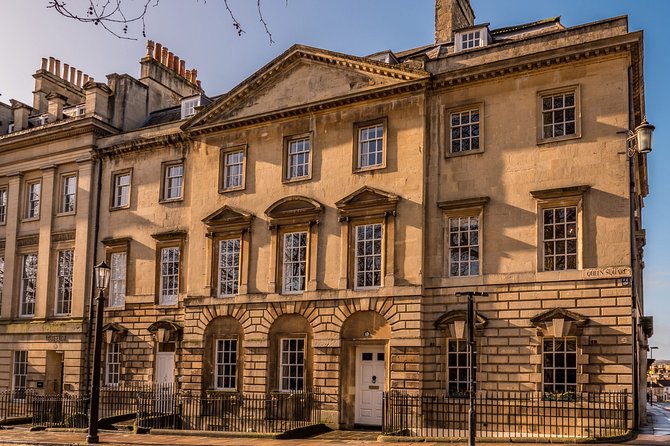 Roman Baths and Bath City Walking Tour - The guides make the difference