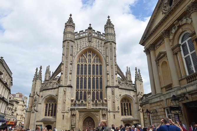 Roman Baths and Bath City Walking Tour - Timing, group size, and walking comfort