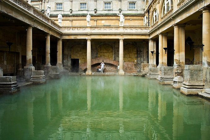 Roman Baths and Bath City Walking Tour - Bath Abbey, coronations, and Pulteney Bridge