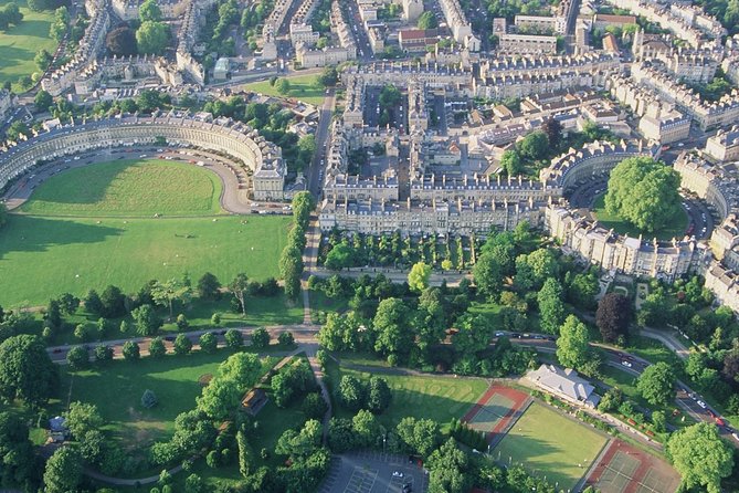 Roman Baths Entry and Walking Tour with Blue Badge Tour Guide - Pulteney Bridge and the River Avon