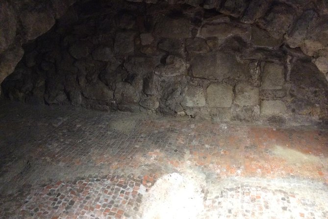 Roman London Private Walking Tour - The Gherkin, an unknown girl, and Aldgate