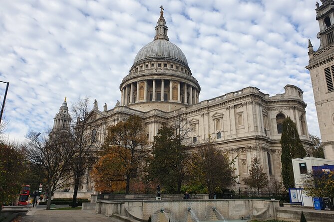 Roman Ruins to Blitz Bombings: A Walking Tour of London's Fiery History - St. Dunstan in the East and the marks of war