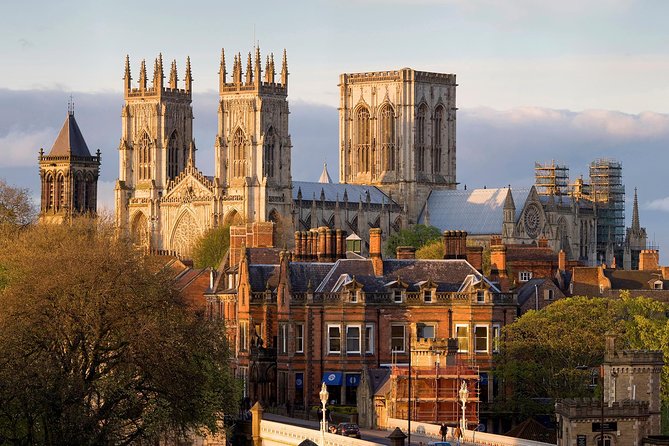 Romans, Vikings and Medieval York: An Audio Tour - York Minster and the city around it