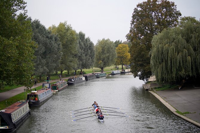 Rowing experience in Cambridge! No experience required - Preparing the full boat and heading onto the Cam