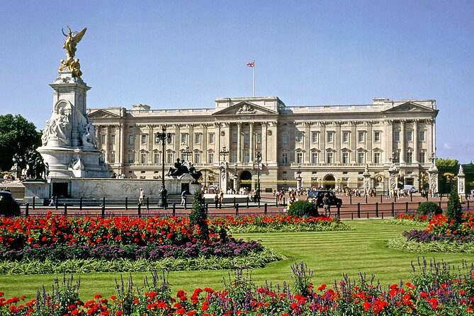 Royal London Guided Tour with Changing of the Guard - How the coach format affects the experience