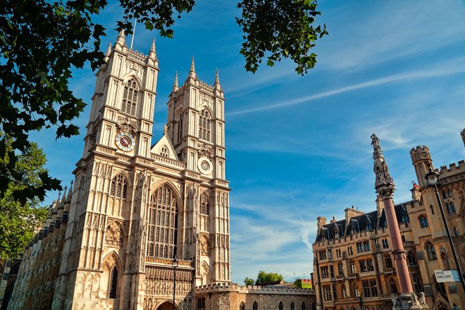 Royal London Guided Tour with Changing of the Guard - Who will enjoy this three-hour tour