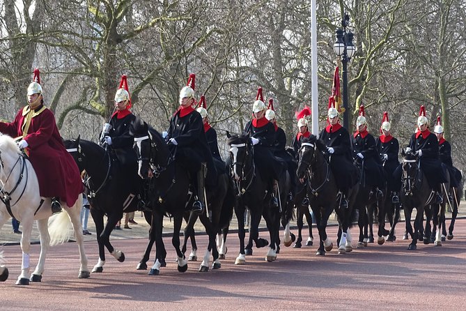 Royal Tour of St James', Parks, Palaces and Royal intrigue - Green Park and the first royal puzzle