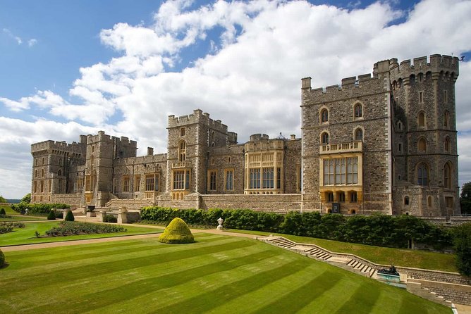 Royal Windsor Afternoon Tour from London - St George’s Chapel and its royal tombs